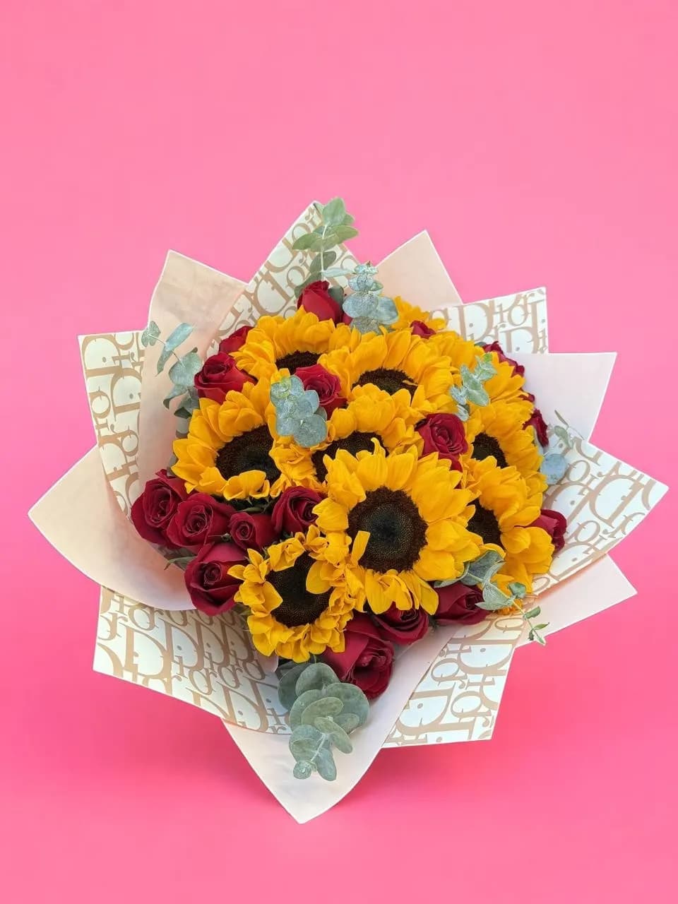 Rosas y Girasoles