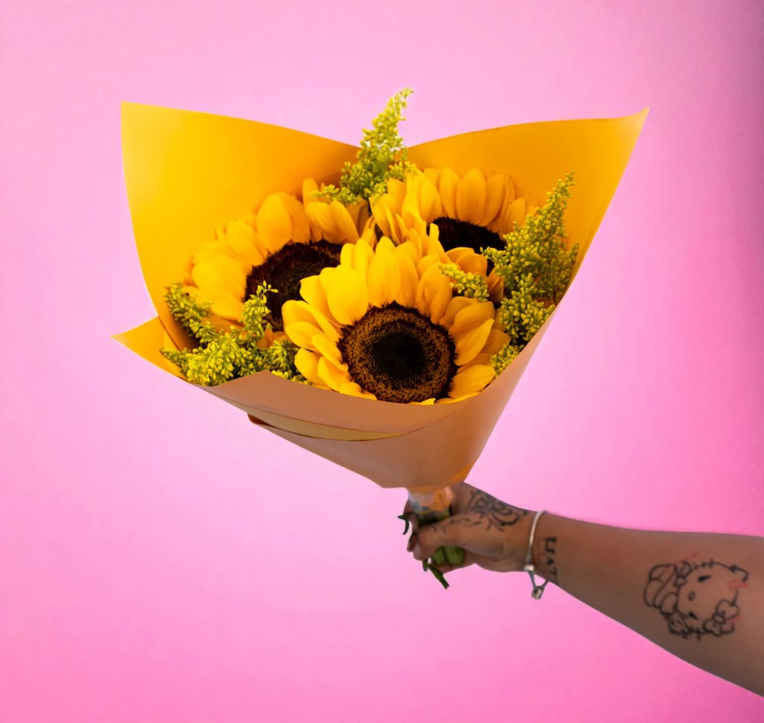 Bouquet de 3 Girasoles — Luz Natural